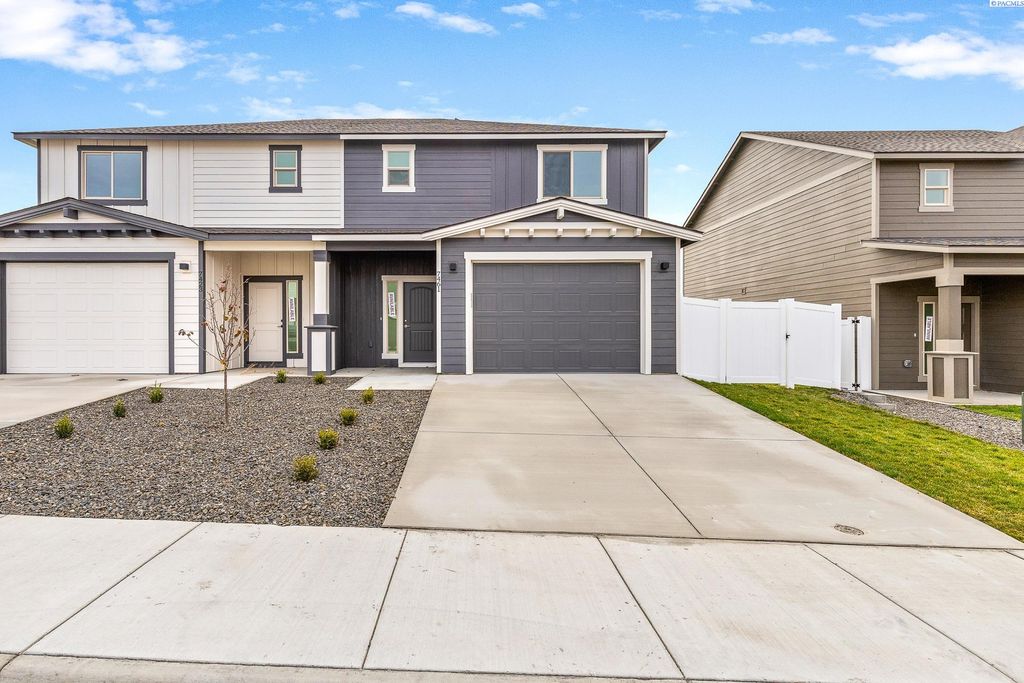 Photo of 7461 Grapevine Ct, West Richland, WA 99353 (MLS # 290564)