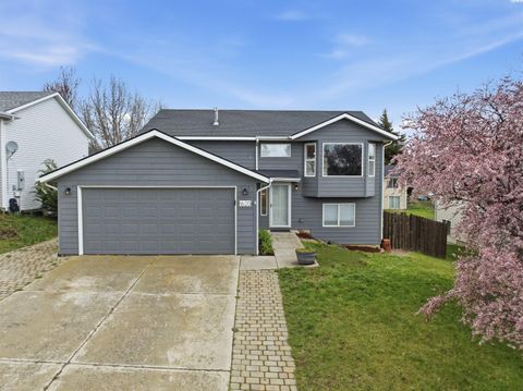 Photo of 1620 NW Arcadia Dr, Pullman, WA 99163 (MLS # 292269)