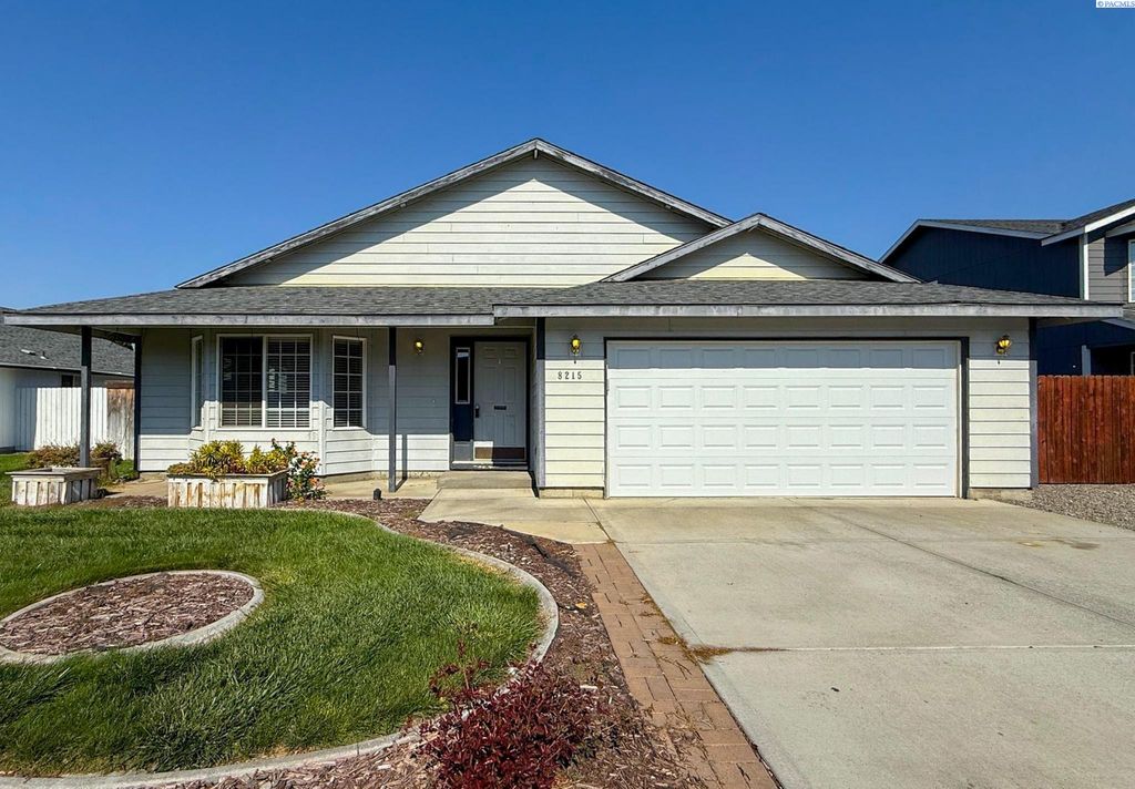 Photo of 8215 Camano Drive, Pasco, WA 99301 (MLS # 288520)
