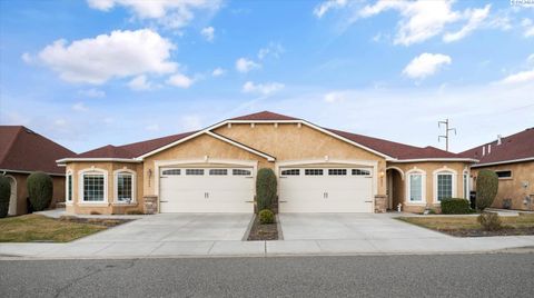 Photo of 9309 Majestia Ln, Pasco, WA 99301 (MLS # 291304)