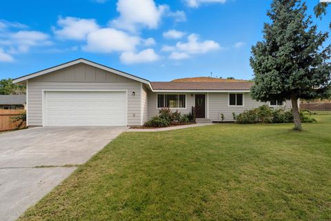 Photo of 5448 Fern Loop, West Richland, WA 99353 (MLS # 287947)