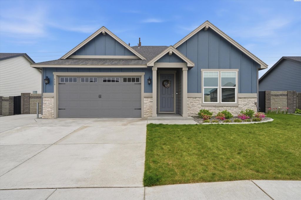 Photo of 519 Annapurna Ave, West Richland, WA 99353 (MLS # 292513)