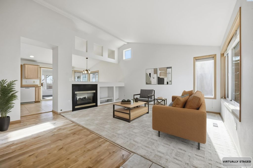 Photo of 2630 Sandstone Lane, Richland, WA 99354 (MLS # 292368)