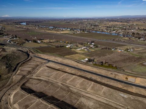 Photo of 1661 SW Kelandren Drive, Prosser, WA 99350 (MLS # 291227)