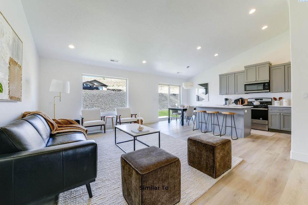 Photo of 6557 W 29th Ct, Kennewick, WA 99338 (MLS # 288045)