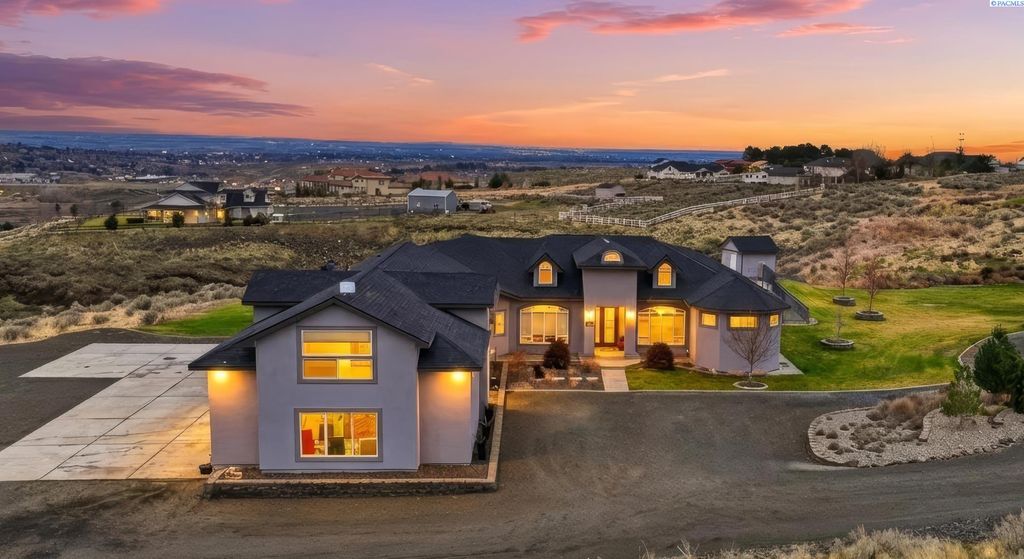 Photo of 108133 E 217 Pr Se Pr, Kennewick, WA 99338 (MLS # 289598)