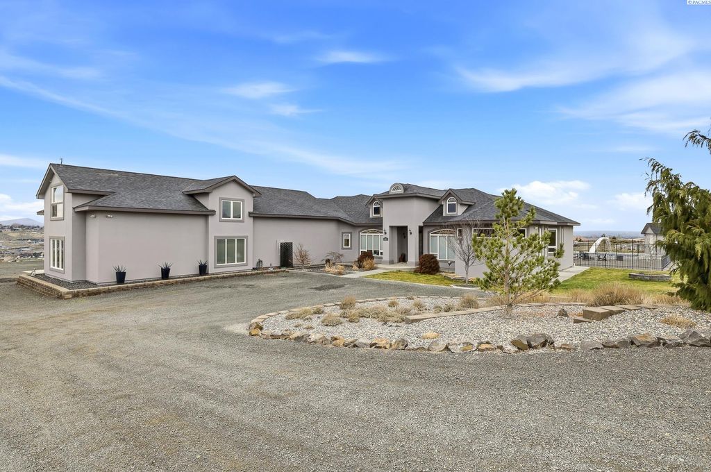 Photo of 108133 E 217 Pr Se Pr, Kennewick, WA 99338 (MLS # 289598)