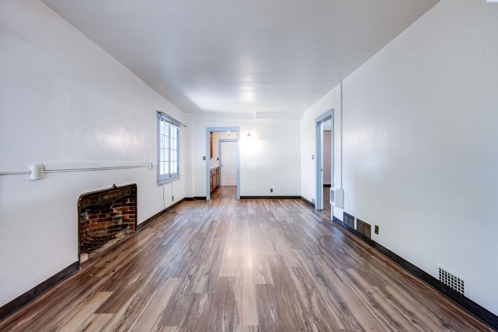 Photo of 320 SE Spring St, Pullman, WA 99163 (MLS # 290246)