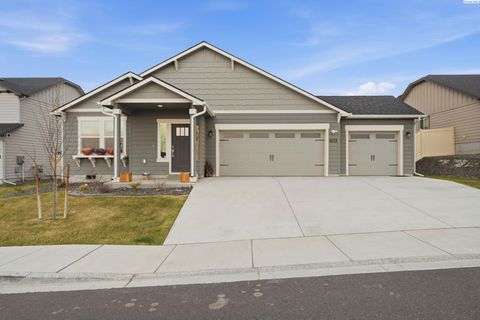 Photo of 7356 W 26th Ave, Kennewick, WA 99338 (MLS # 291461)