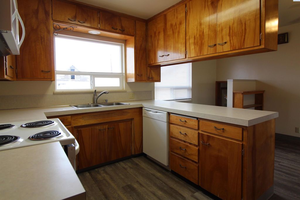 Photo of 4350 Elm Road, Pasco, WA 99301 (MLS # 287207)