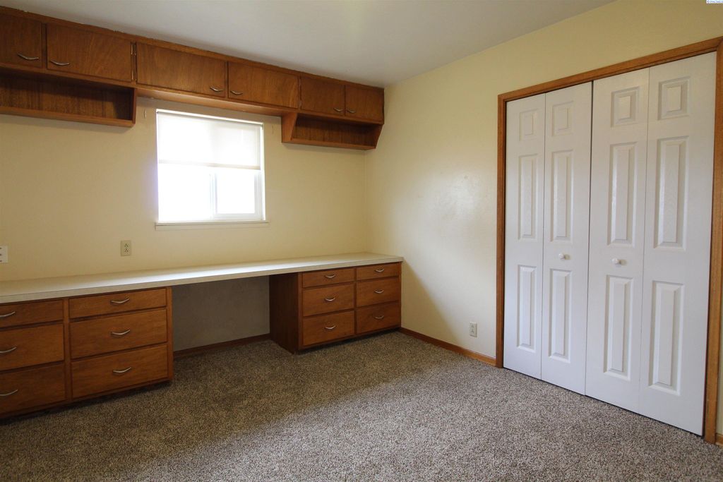 Photo of 4350 Elm Road, Pasco, WA 99301 (MLS # 287207)