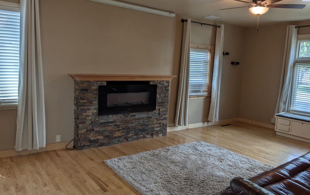 Photo of 1804 Cedar St, Colfax, WA 99111 (MLS # 290752)