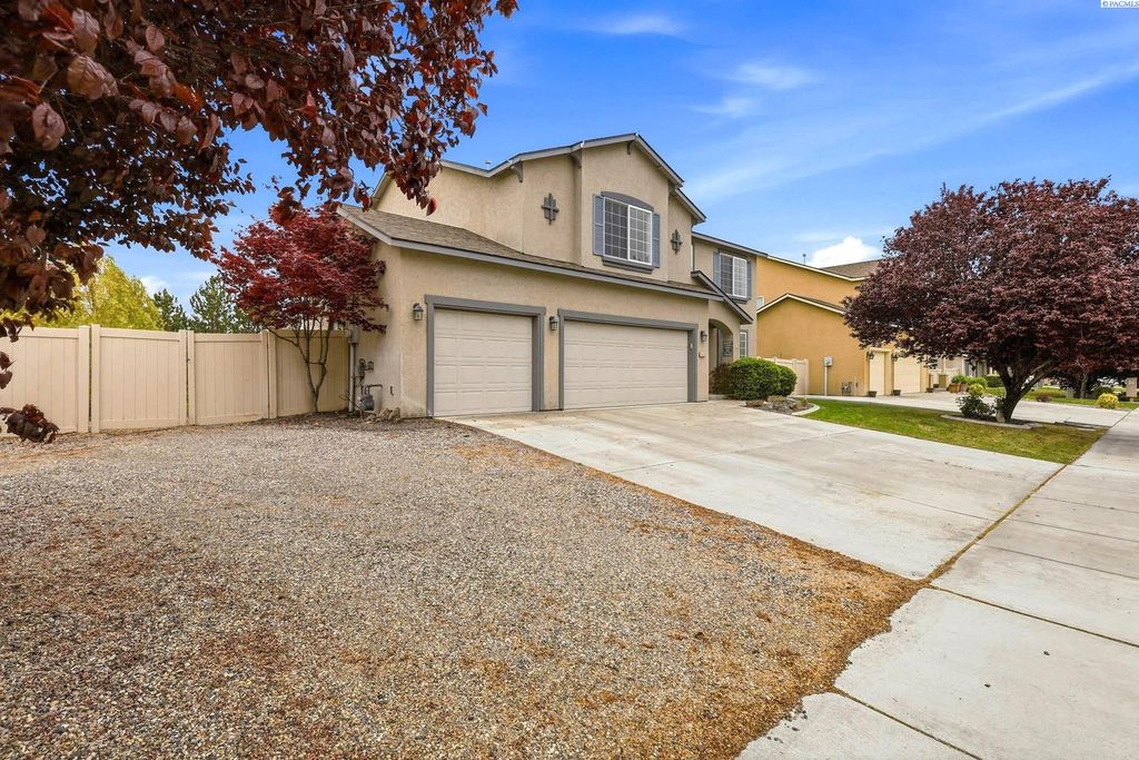 Photo of 5608 Pimlico Dr, Pasco, WA 99301 (MLS # 292170)