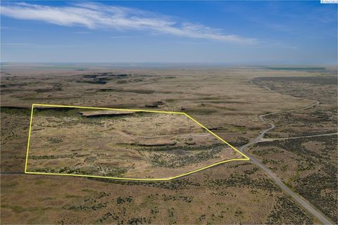 Photo of 0 Lot 35 Eagle Springs Ranch, Other, WA 98860 (MLS # 292855)
