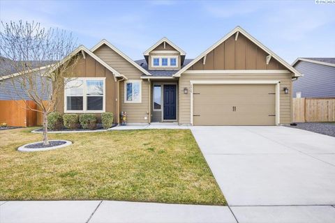 Photo of 3919 Charleston Ln, Pasco, WA 99301 (MLS # 291192)