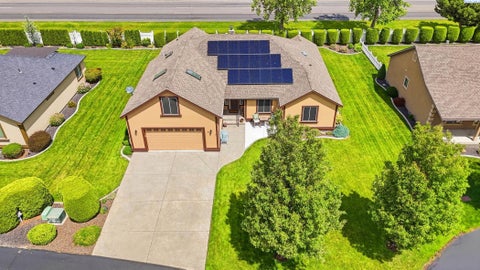 Photo of 6 Blue Star Court, Pasco, WA 99301 (MLS # 293460)