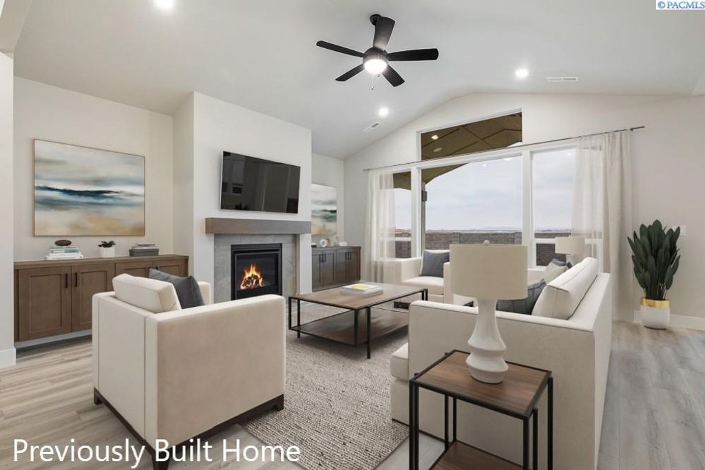 Photo of 5622 Flathead Ave, Pasco, WA 99301 (MLS # 290527)