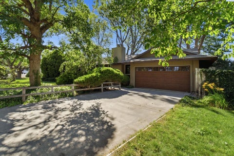 Photo of 1616 W 17th Ave, Kennewick, WA 99337 (MLS # 293938)