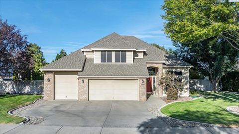 Photo of 2918 W 43rd Ct, Kennewick, WA 99337 (MLS # 288329)