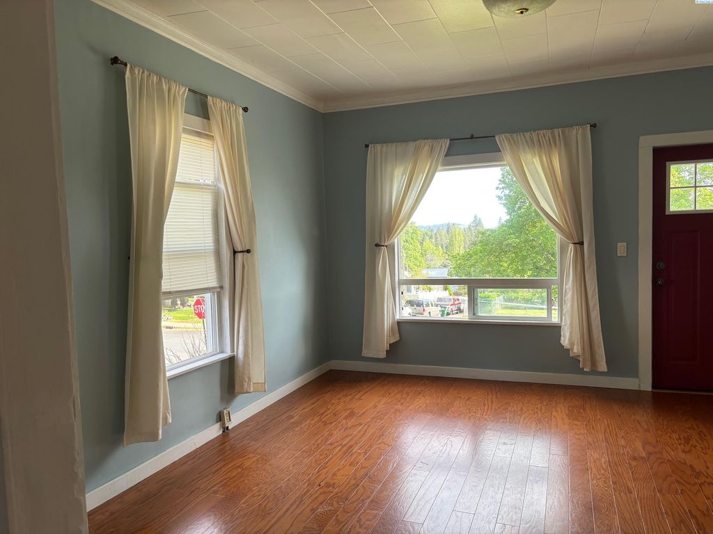 Photo of 130 E Mohr St, Palouse, WA 99161 (MLS # 284070)