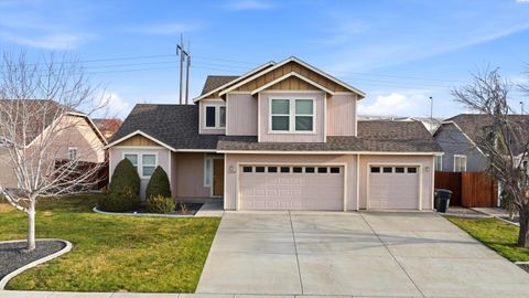 Photo of 5206 Spirea Dr, West Richland, WA 99352 (MLS # 290977)