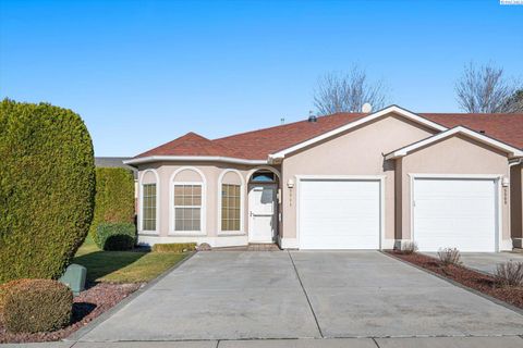 Photo of 9911 Mia Lane, Pasco, WA 99301 (MLS # 289508)
