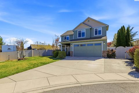 Photo of 1716 Manchester St, Richland, WA 99352 (MLS # 291632)