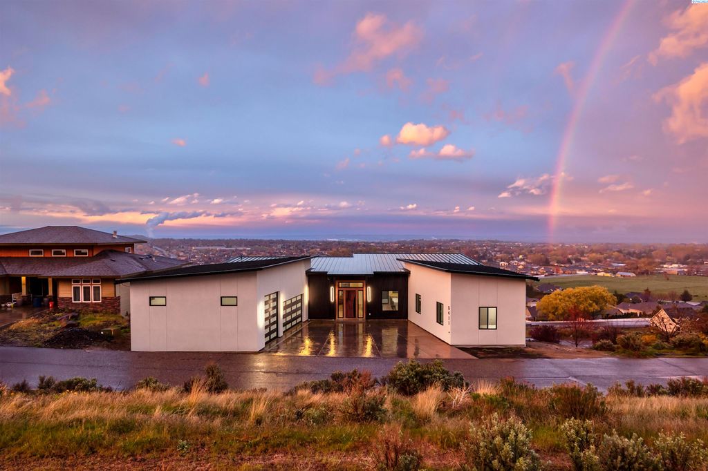 Photo of 5411 Hershey Lane, West Richland, WA 99353 (MLS # 291761)