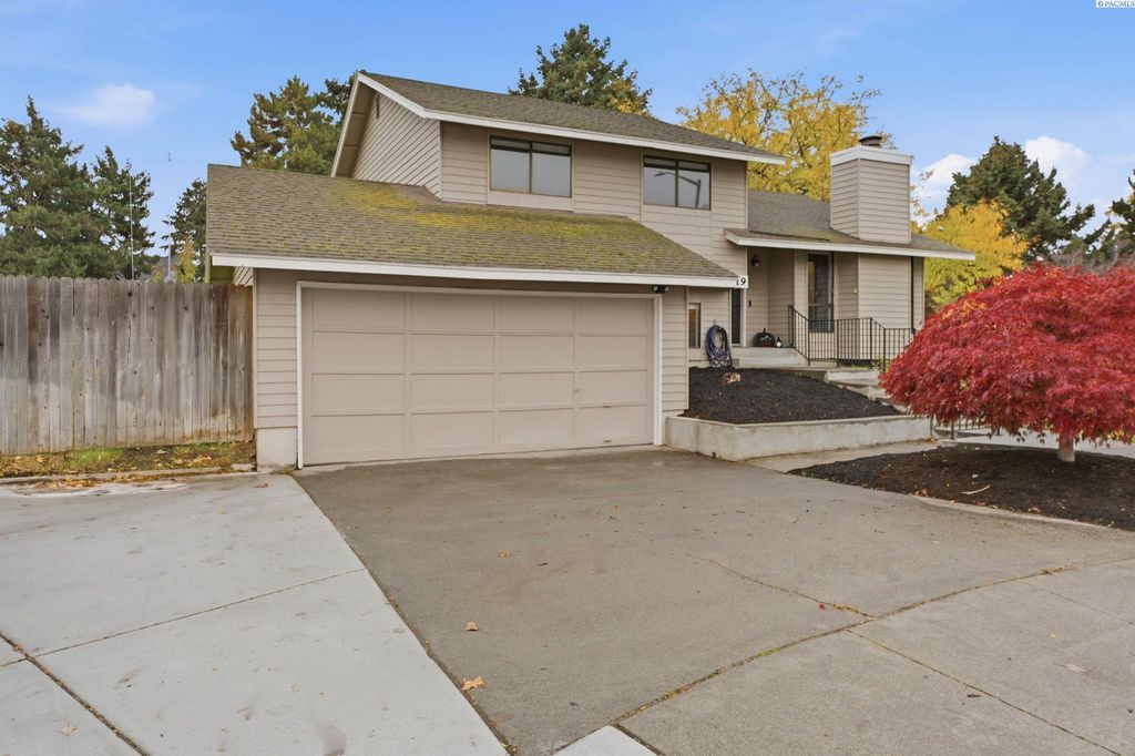 Photo of 519 Singletree Ct, Richland, WA 99354 (MLS # 288699)