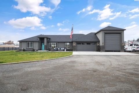 Photo of 1315 E 19th Ave, Kennewick, WA 99337 (MLS # 289264)