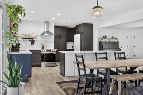 Photo of 4004 W Okanogan Ave, Kennewick, WA 99336 (MLS # 294470)