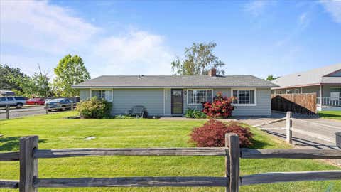 Photo of 3403 W Imnaha Ave, Kennewick, WA 99336 (MLS # 293595)