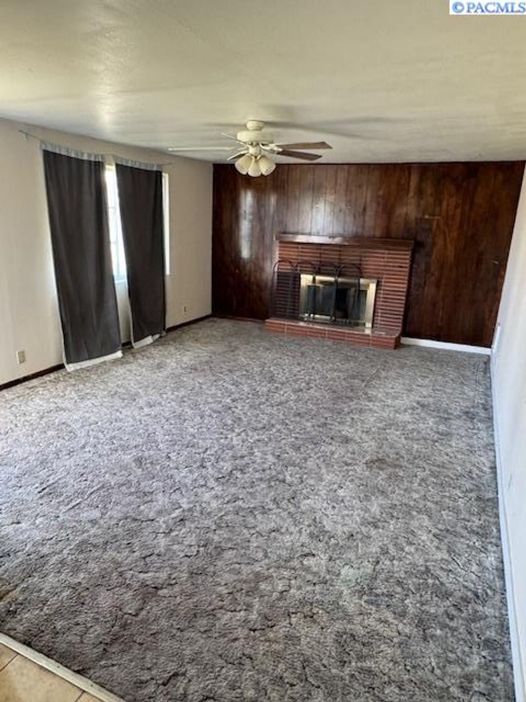 Photo of 807 S 16th Street, Sunnyside, WA 98944 (MLS # 288219)