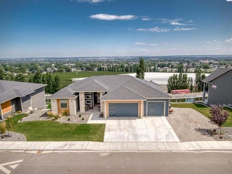 Photo of 5373 S Kent St, Kennewick, WA 99337 (MLS # 292413)