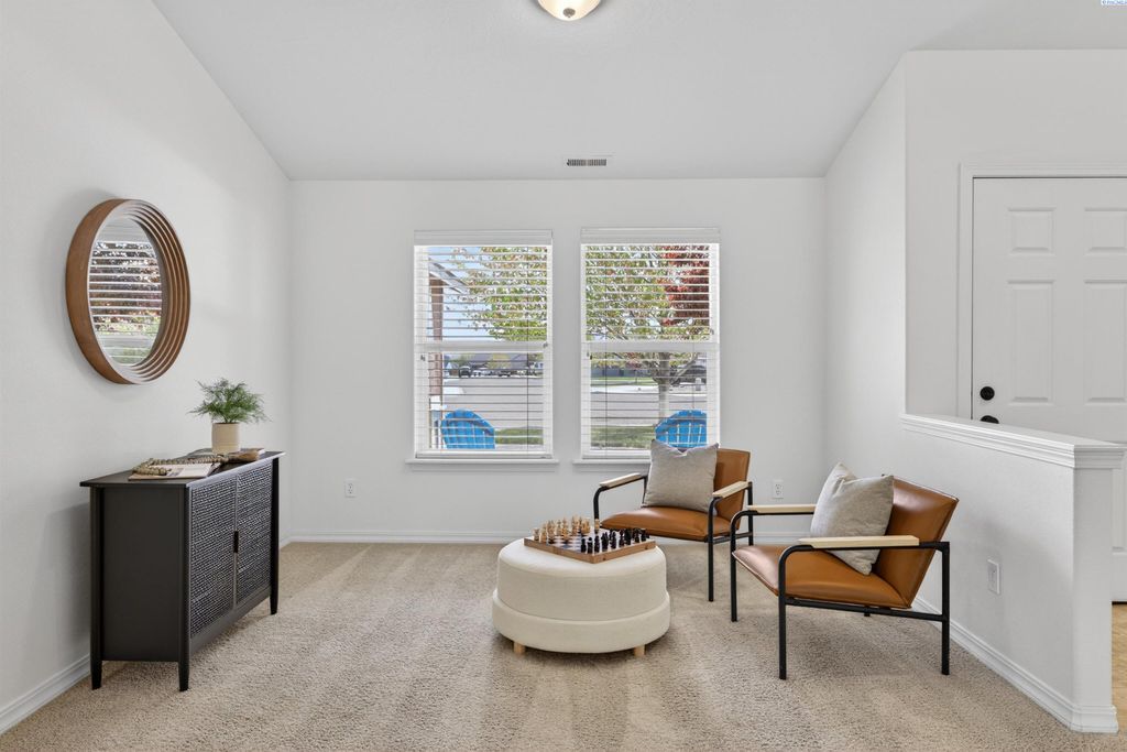 Photo of 5730 Wailea Court, West Richland, WA 99353 (MLS # 292189)