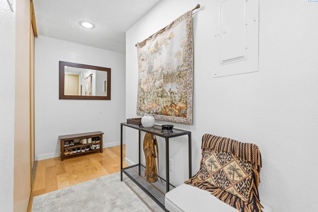 Photo of 303 Gage Blvd #309 Blvd, Richland, WA 99352 (MLS # 291872)