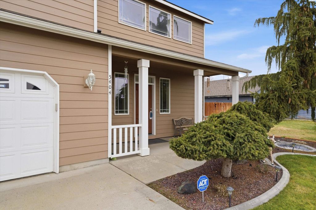 Photo of 5404 Cleveland Lane, Pasco, WA 99301 (MLS # 290514)