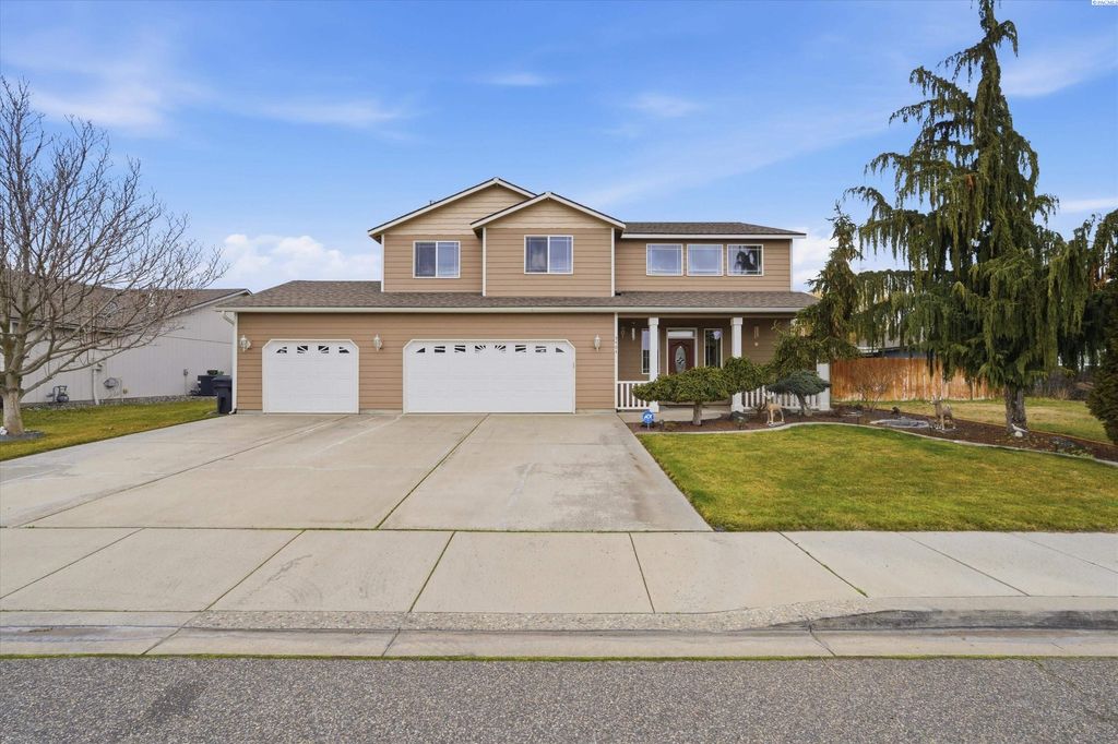 Photo of 5404 Cleveland Lane, Pasco, WA 99301 (MLS # 290514)