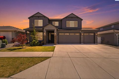 Photo of 4689 White Drive, Richland, WA 99352 (MLS # 293962)