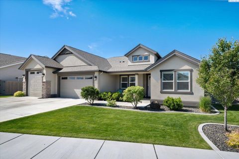 Photo of 3181 Mountain Quail Lane, Richland, WA 99354 (MLS # 293218)