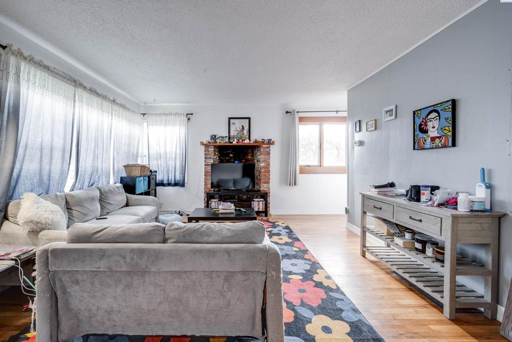 Photo of 715 NW Fisk St, Pullman, WA 99163 (MLS # 291179)