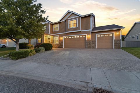 Photo of 5609 W 14th Ave, Kennewick, WA 99338 (MLS # 294494)
