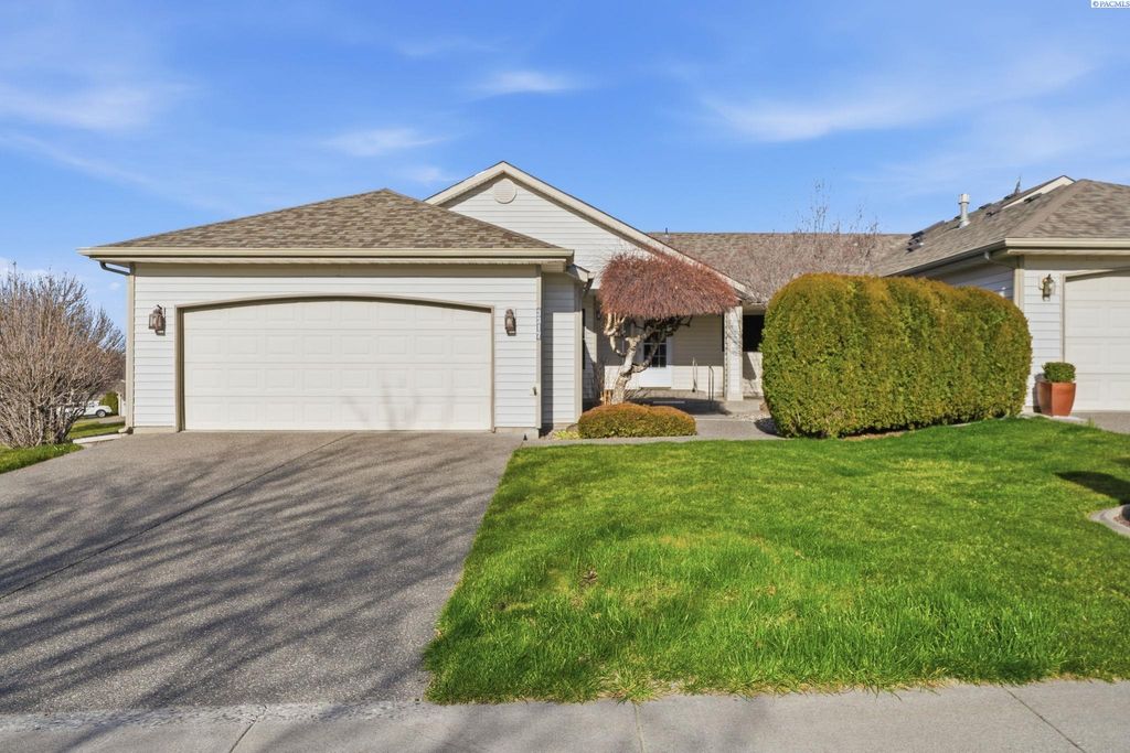 Photo of 3317 Huntington Street, Kennewick, WA 99337 (MLS # 291058)