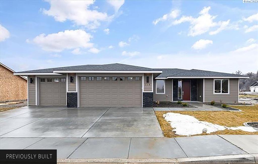 Photo of 2720 S Beech Street, Kennewick, WA 99337 (MLS # 288507)