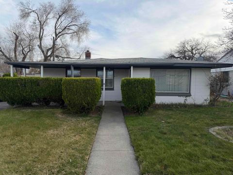 Photo of 317 W 10th Ave, Kennewick, WA 99336 (MLS # 291098)