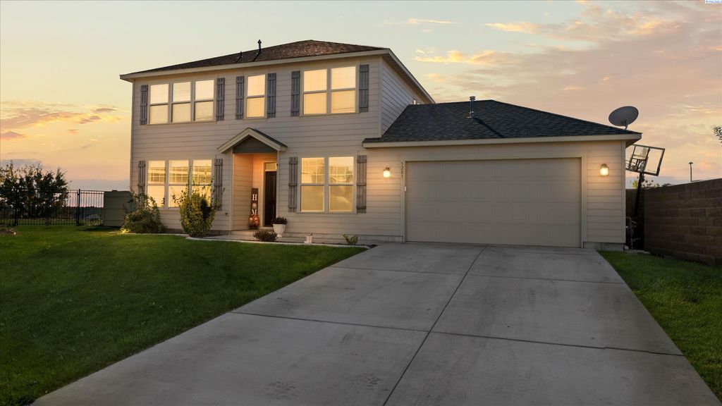 Photo of 5201 Honolulu Dr, Pasco, WA 99301 (MLS # 288071)