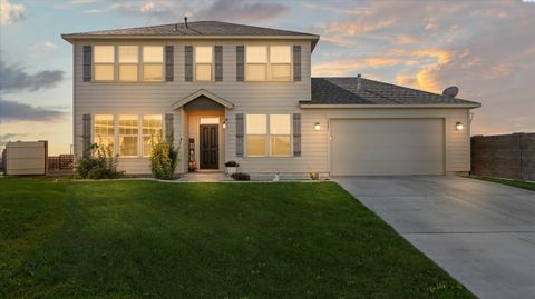 Photo of 5201 Honolulu Dr, Pasco, WA 99301 (MLS # 288071)