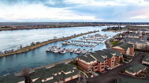 Photo of 300 Columbia Point Dr Unit D Dr, Richland, WA 99352 (MLS # 290619)