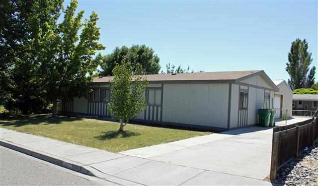 Photo 1 of 1 — 8627 W Arrowhead Ave, Kennewick, WA 99336