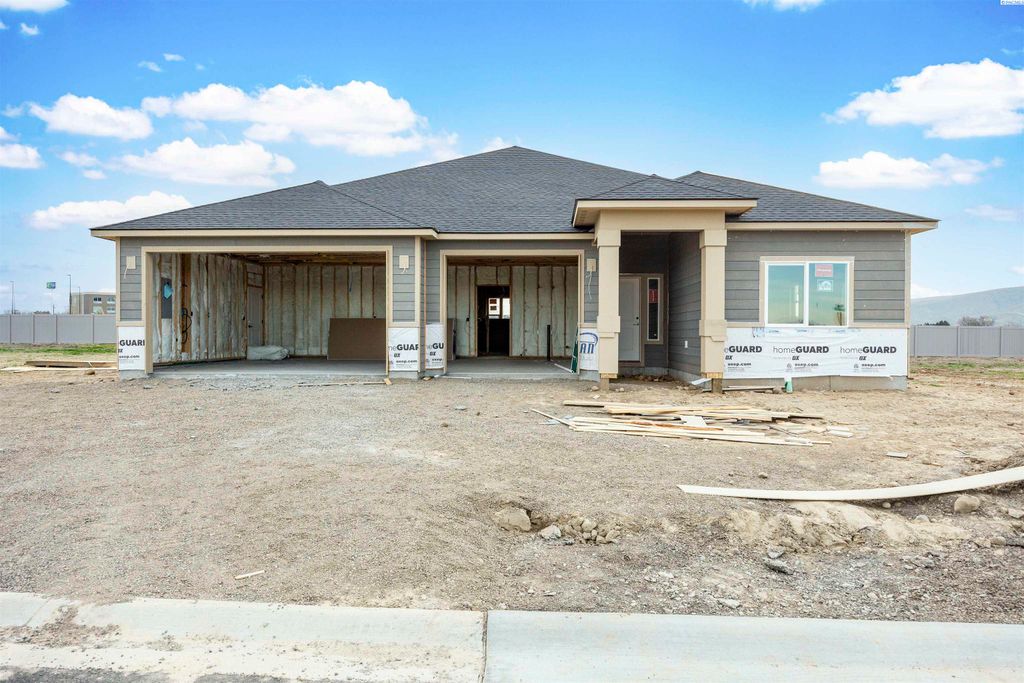 Photo of 224 Scott Rd, Prosser, WA 99350 (MLS # 291409)